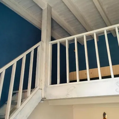 Old Town, 2 Bedrooms, 1 Living Room, Mezzanine With Bed * Ментона