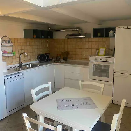 Appartement Old Town, 2 Bedrooms, 1 Living Room, Mezzanine With Bed