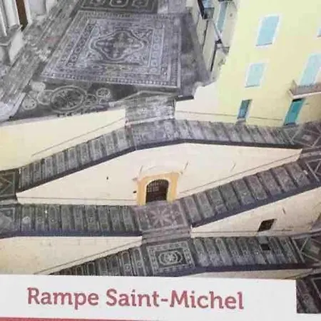 Lägenhet Old Town, 2 Bedrooms, 1 Living Room, Mezzanine With Bed *