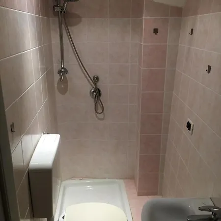 Lägenhet Old Town, 2 Bedrooms, 1 Living Room, Mezzanine With Bed *