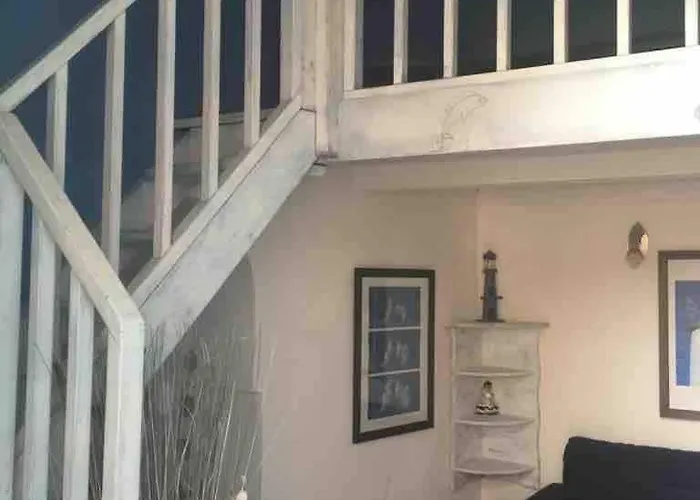 Апартаменты Old Town, 2 Bedrooms, 1 Living Room, Mezzanine With Bed *