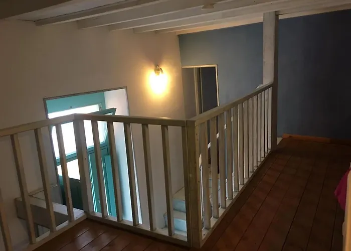 Apartmán Old Town, 2 Bedrooms, 1 Living Room, Mezzanine With Bed Menton