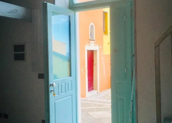 Apartmán Old Town, 2 Bedrooms, 1 Living Room, Mezzanine With Bed Menton